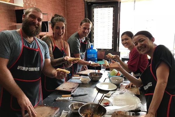 Apron Up Hanoi: Five Dishes and the City's Biggest Market