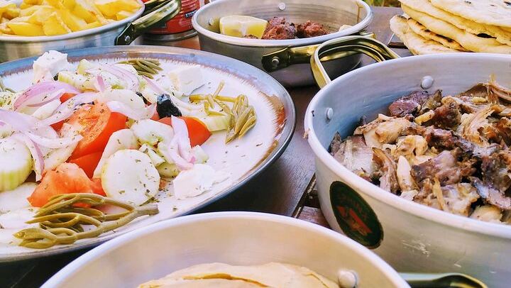 Athens Home Cooking Class: Pita Gyros Made from Scratch