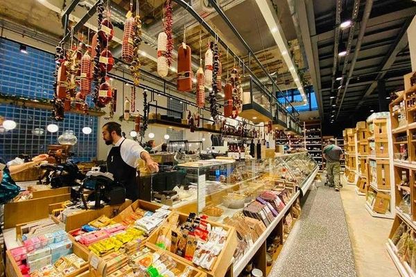 Athens Small-Group Food Tour: Ermou, Psyrri and a Meze Taverna