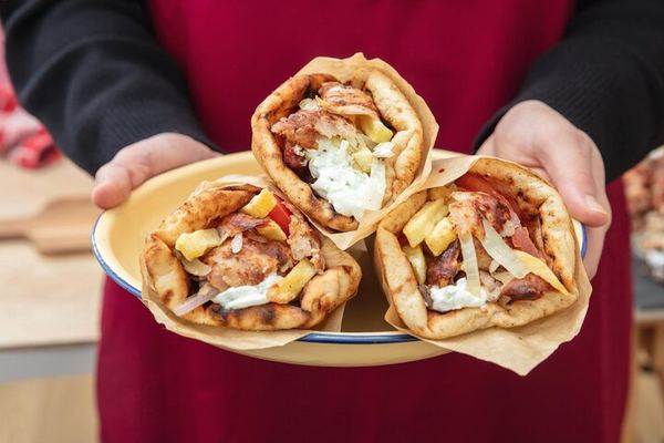 Athens Street Food Walk: Peinirli, Souvlaki and Loukoumades