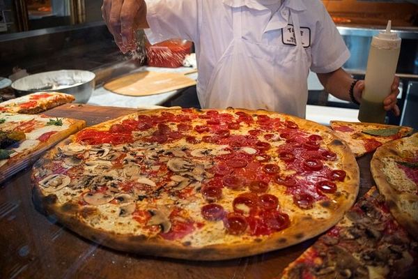 Carroll Gardens and Cobble Hill Food Walk with Chocolate Finish