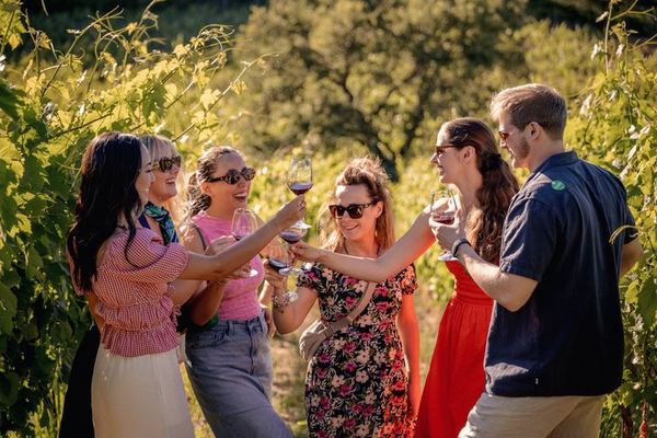 Chianti Compared: A Florentine Winery and a Sienese One
