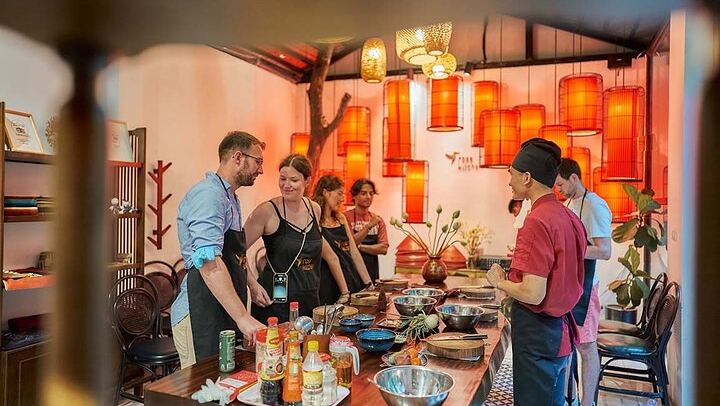 Hanoi Cooking Class with a Traditional Tea Tasting