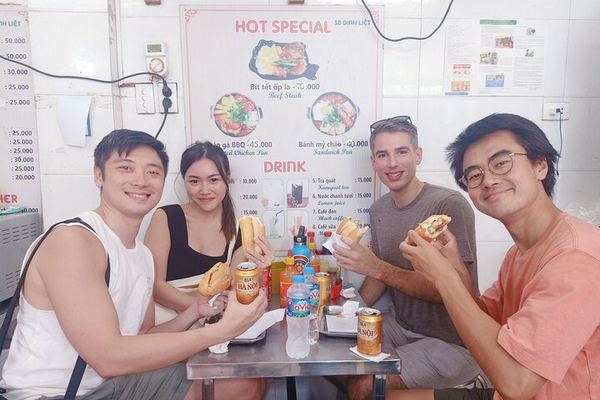 O Quan Chuong to Hang Bac: Hanoi's 36 Streets by Mouth