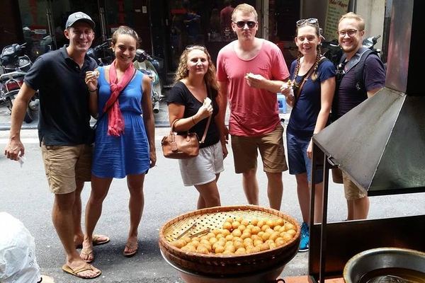 Hanoi Old Quarter Street Food Walk for Eight, with Pickup