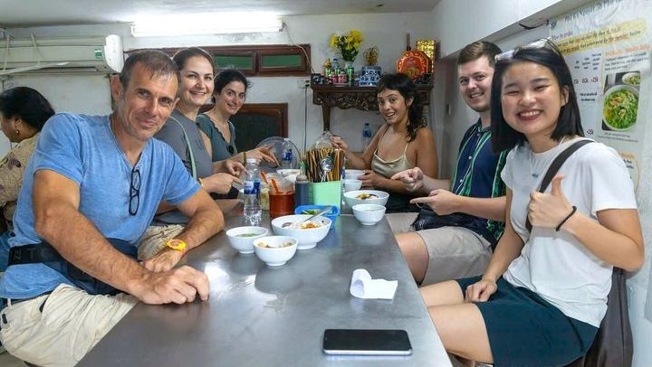 Hang Be Market and Hidden Alleys: Six Hanoi Street Bites