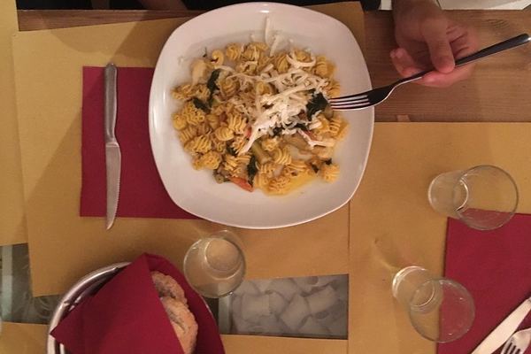 Sant'Ambrogio Food Walk: Cecina, Lampredotto and Wine