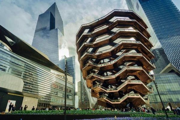 From Chelsea Market to the Vessel, Along an Old Freight Line