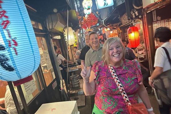 The 3D Cat, a Guide Who Worked in Kabukicho, Fifteen Dishes
