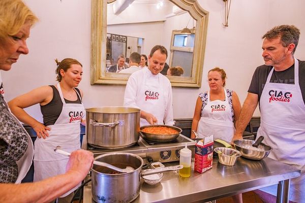 Sant'Ambrogio Market and a Trattoria Class: Ravioli and Tiramisu
