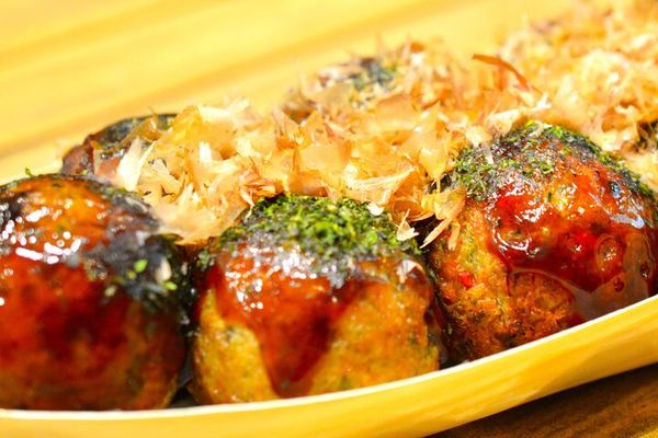 Twelve Takoyaki Each, on a Shared Griddle in Shinjuku