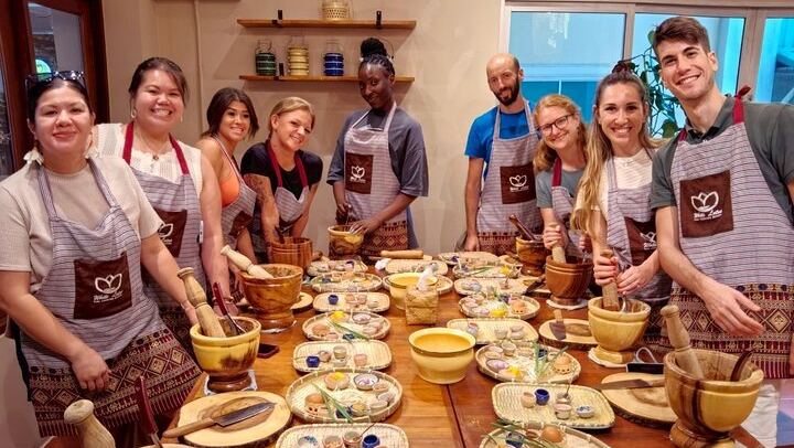 Old Town Cooking Class at Pak Khlong Talad with Lotus Folding