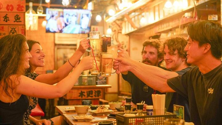 All-You-Can-Drink in Kabukicho, Under a Godzilla Head