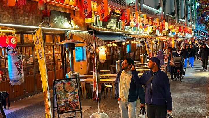 Thirteen Dishes Behind the Crossing, Starting at Hachiko